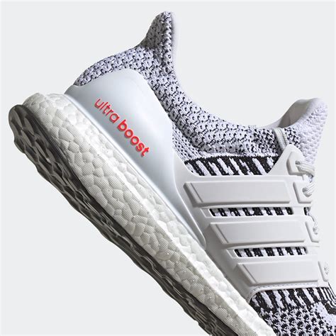 adidas zebra papegaai|Adidas ultra boost zebra.